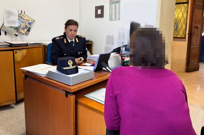 Un 39enne arrestato per stalking: terrorizzava l'ex e il loro bimbo citofonando in piena notte