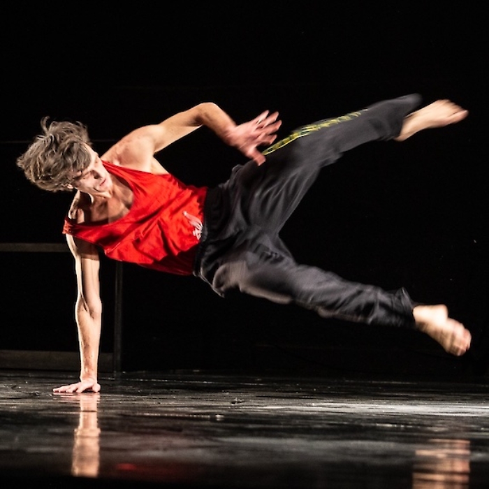 Comiso, teatro e danza in un'esplosione di comicit&agrave; intelligente