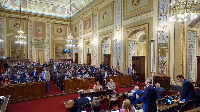 Regione, via libera alla manovra ma la maggioranza &egrave; in frantumi