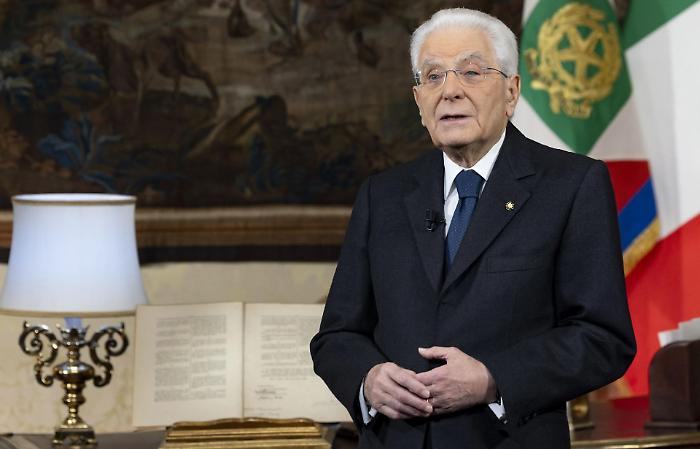 Mattarella conclude il discorso di fine anno con un'esortazione ai giovani italiani: &laquo;Siate esigenti, coraggiosi, scegliete il vostro futuro&raquo;