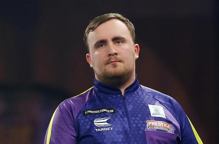 Luke Littler, l&rsquo;adolescente che ha cambiato le freccette: il bis mondiale, il milione e una nuova era