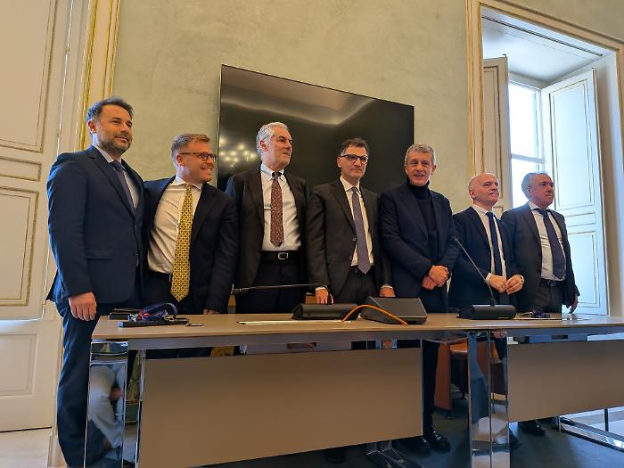 Regione, l&rsquo;opposizione fa muro dopo il caso Iacolino: &laquo;Schifani si dimetta&raquo;, pronta la mobilitazione contro la giunta regionale