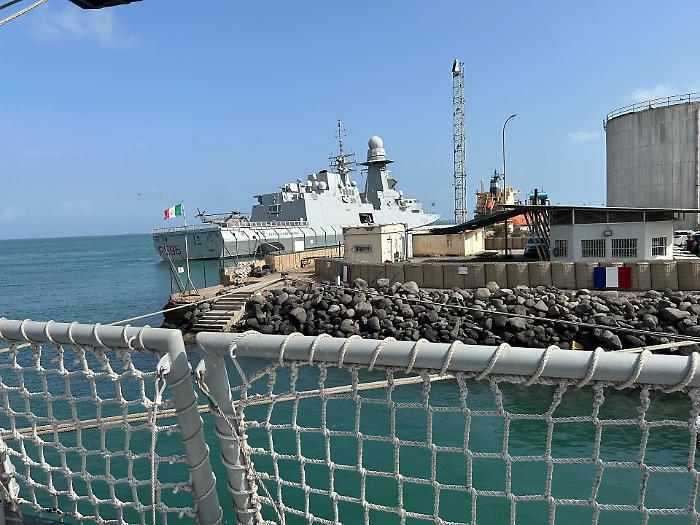 L'Italia non &egrave; in guerra ma sei fregate della Marina sono operative negli scenari pi&ugrave; caldi: dal Golfo a Cipro (e la Alpino &egrave; rientrata dall'Artico)