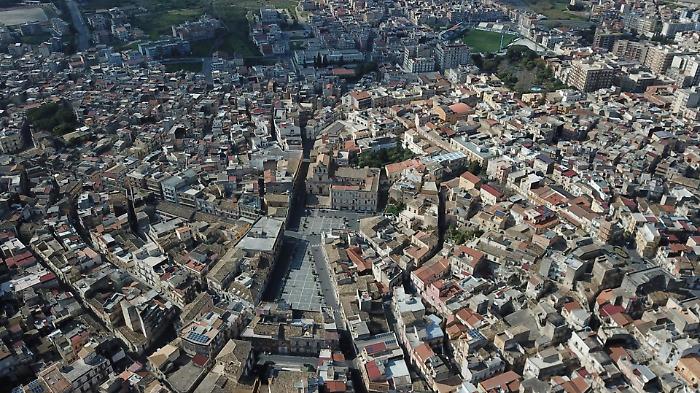 Elezioni Lentini 2026: date, candidati e il nodo della sfiducia a Lo Faro