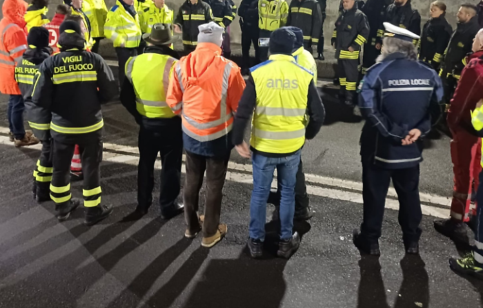 Siracusa&ndash;Catania, una notte &ldquo;scuola&rdquo; in galleria: chiusura programmata tra Primosole e Lentini per un&rsquo;esercitazione reale