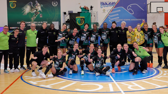 Pallamano: una domenica speciale per la Sicilia rosa, Erice a caccia del primo scudetto e Trapani insegue il salto in A1