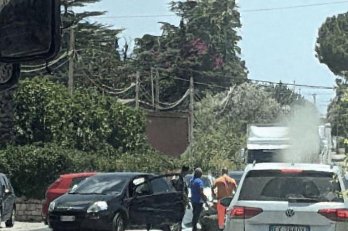 Modica, grave incidente tra un'auto e una Ducati: 27enne in elisoccorso a Catania