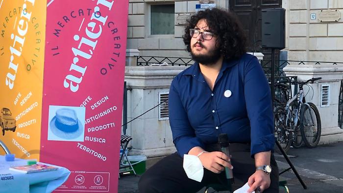 Siracusa ricorda Matteo Di Franca, una veglia per chi ha costruito comunit&agrave;