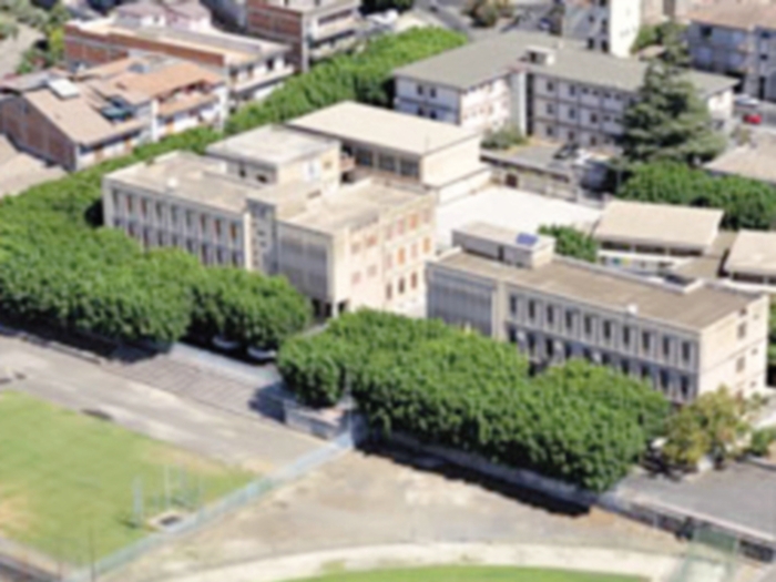 “Marconi”: da lunedì partono i doppi turni, ma le mamme promettono battaglia