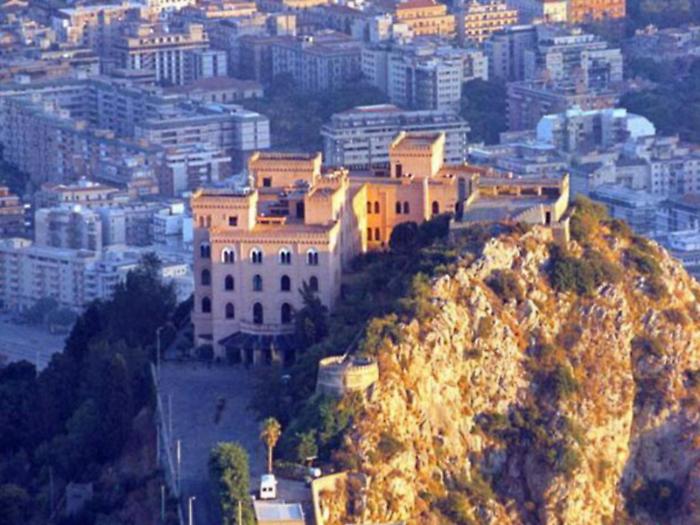 Dalle piante alle tende, la riapertura del Castello Utveggio si avvicina