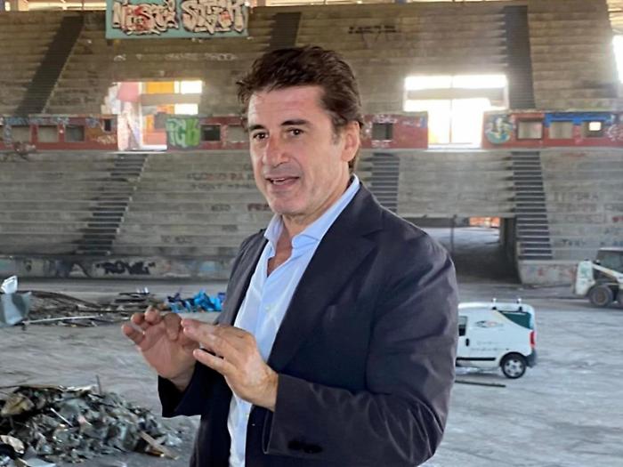 Parisi  saluta il “suo” assessorato: «Domani mi dimetto, poi mi riposo»