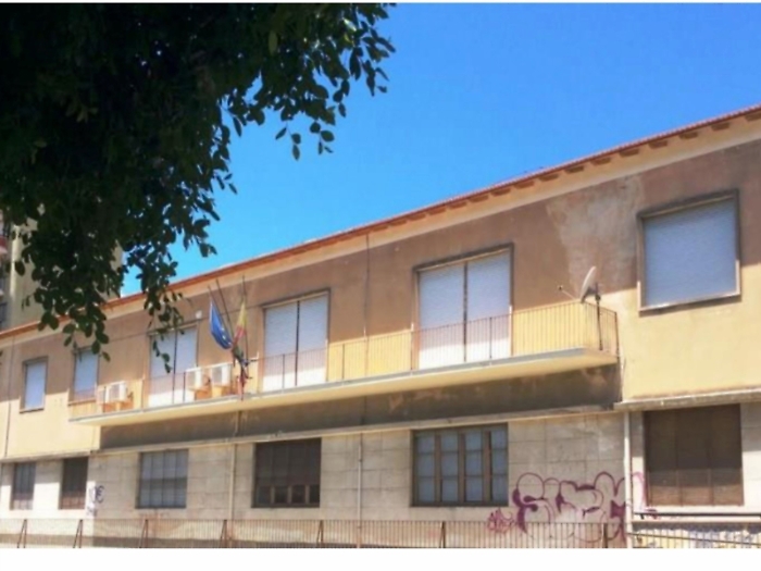 Aule fredde? A Patern&ograve; intervengono i commissari