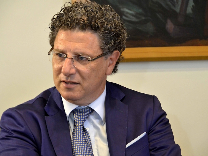 All'Asp di Caltanissetta stabilizzati 39 Oss e 2 infermieri, proroghe per altre figure