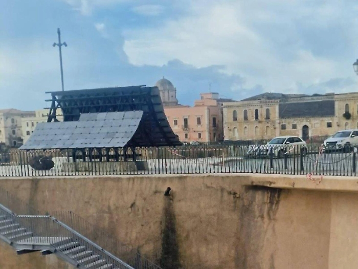 Installazione a Ortigia, bufera sul Belvedere: manca il parere della Soprintendenza