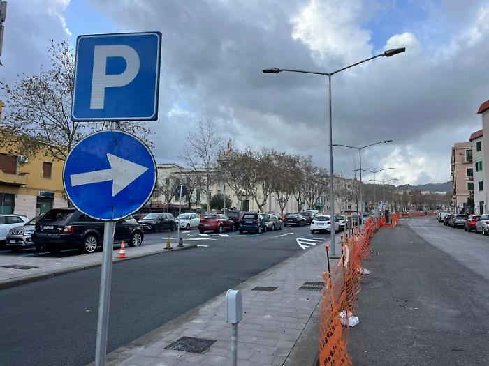 Viale Giostra: stop alla sosta sulle vie laterali