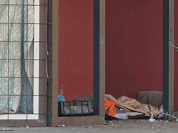 Siracusa, la Casa del Pellegrino cade a pezzi,  un degrado senza vergogna