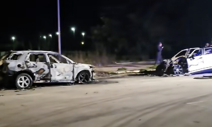 Il meccanico pestato a sangue, incendiate due auto Range Rover al presunto aggressore