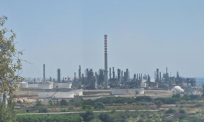Eni-Versalis, il sindaco di Priolo: &laquo;No allo spostamento dei lavoratori&raquo;