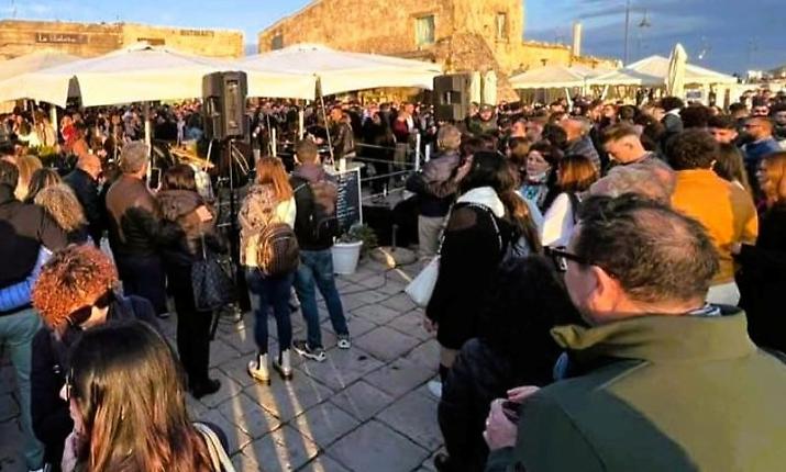 Violenza a Marzamemi, il sindaco &laquo;Pi&ugrave; pres&igrave;di per la sicurezza di tutti&raquo;