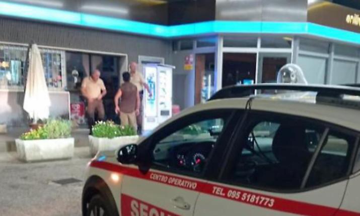 La notte del &ldquo;sindaco sceriffo&rdquo; con le ronde anti-crimine. Gallo: &laquo;La misura &egrave; colma, non molliamo un centimetro&raquo;